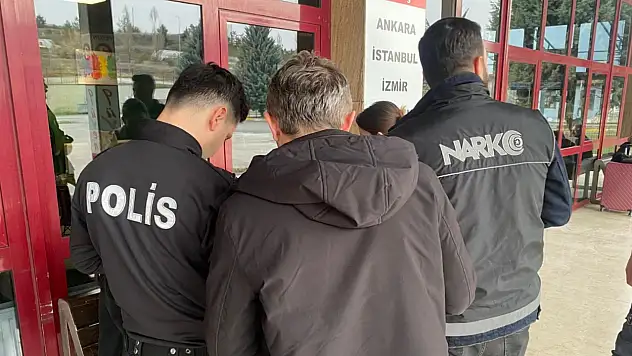 3 Aranan Kişi Yakalandı