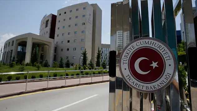 30 Sosyal Medya Hesabına Erişim Engeli