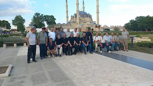 35 Yıl Sonra Aynı Masada Yer Aldılar
