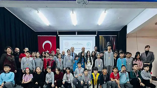 6. Geleneksel Alaplı Akıl Ve Zeka Oyunları Turnuvası Gerçekleştirildi