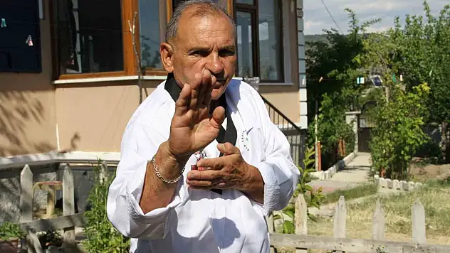 65 Yaşındaki Taekwondocu Hareketleriyle Gençlere Taş Çıkartıyor