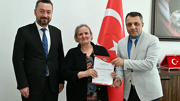 70 Yaşındaki Mezundan Azim Dolu Başarı