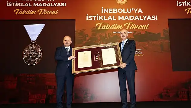 İstiklal Madalyası Törenine 8 Partiden Tepki