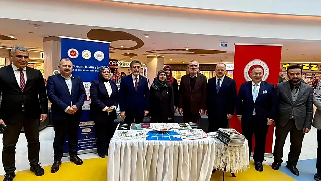 8 Mart Kadınlar Günü'ne Özel Farkındalık Standı