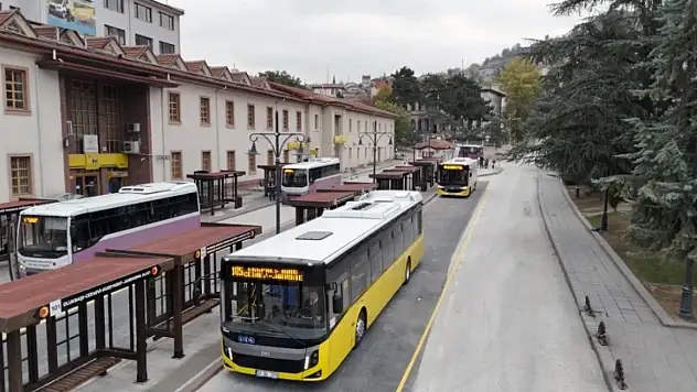 8 Mart'ta Kadınlara Sarı Otobüsler Ücretsiz
