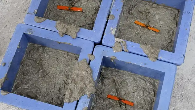 '81 ilde 405 Bin Binanın Betonunu Denetledik'