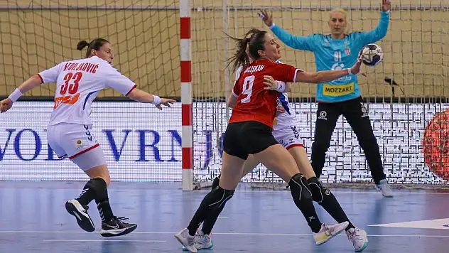 A Milli hentbol takımı Sırbistan'a mağlup