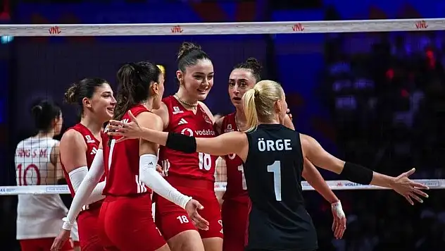 A Milli Kadın Voleybol Takımı, VNL'de 3. Kez Finalde