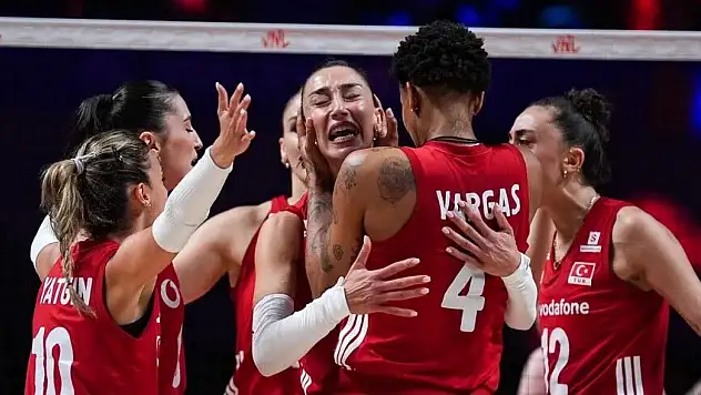 A Milli Kadın Voleybol Takımı, Milletler Ligi'nde Şampiyon Oldu