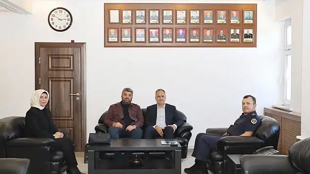 Abana Belediye Başkanı Oyar'dan Jandarma Komutanı Uz'a Ziyaret