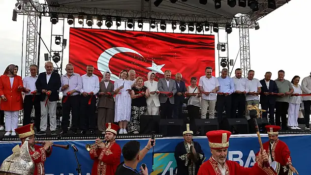 Abana'da 40'ıncı Spor, Kültür, Sanat ve Deniz Şenlikleri Coşkuyla Başladı