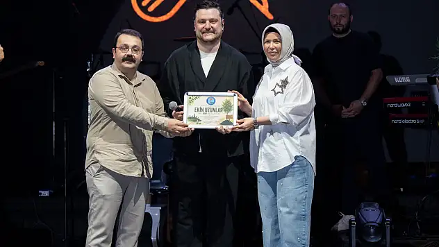 Abana'da Ekin Uzunlar Rüzgarı