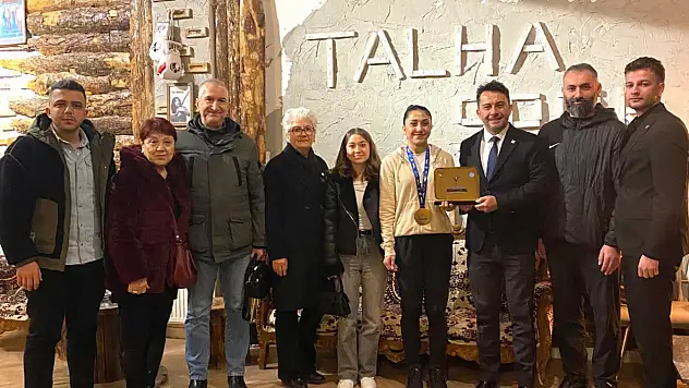 ADD'den, Dünya Şampiyonu'na Ziyaret