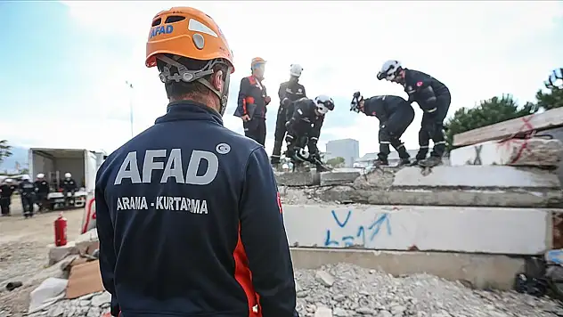 AFAD Arama Ve Kurtarma Teknikeri Alacak