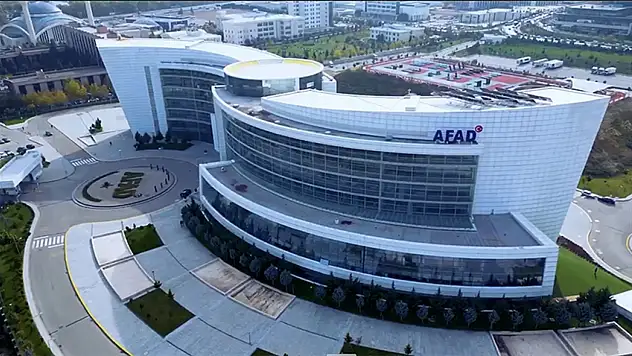AFAD, Deprem Öncesinde Ve Deprem Anında Yapılacakları Anlattı