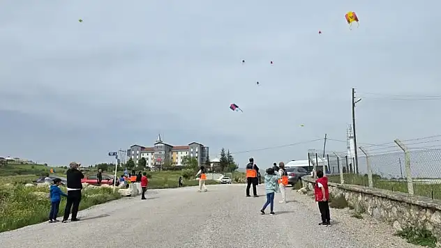 AFAD Gönüllülerinden Uçurtma Şenliği