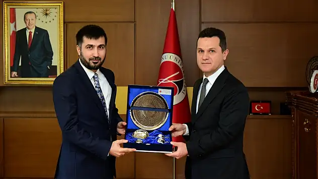 Afganistan Büyükelçisi'nden Rektör Topal'a Ziyaret