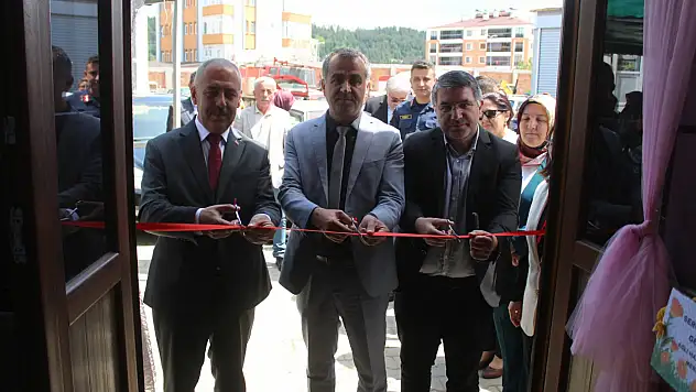 Ağlı'da Halk Eğitim Merkezi Yıl Sonu Sergisi Açıldı