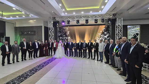 Ahmet Can İle Eda Evlendi