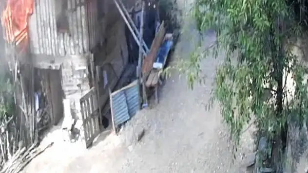 Yangın, Ahşap Evde Başlayıp Ormanlık Alana Sıçradı