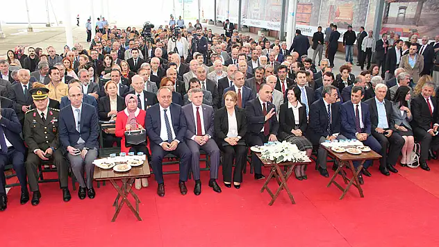 Ahşap Fuarı'nda 2'nci Organize Sanayi Bölgesi müjdesi