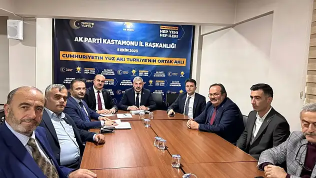 Doğan Ünlü, İlçe Başkanlarıyla Yerel Seçim Stratejilerini İstişare Etti