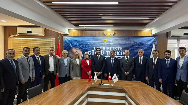 AK Parti Karabük İl Başkanlığı'nda İstişare Toplantısı