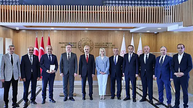 AK Parti Kastamonu Heyetinden Bakan Uraloğlu'na Ziyaret