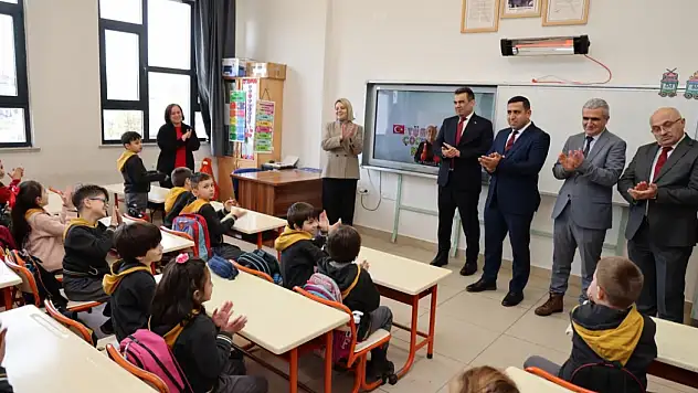 AK Parti Kastamonu Milletvekili Fatma Serap Ekmekci'den Okul Ziyareti
