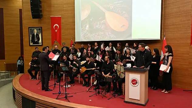 Akademik Koro'dan Türk Halk Müziği Konseri