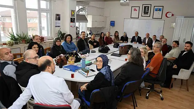 Akbaş öğretmenlerle bir araya geldi