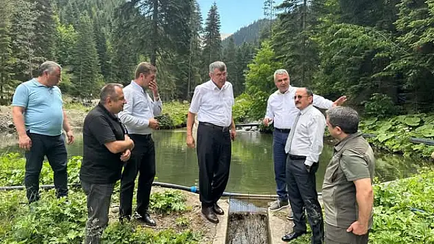 Alabalık Yetiştiricilik Tesisini İncelediler