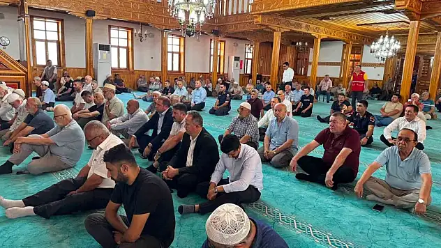 Alaplı'da 15 Temmuz şehitleri için mevlit okutuldu