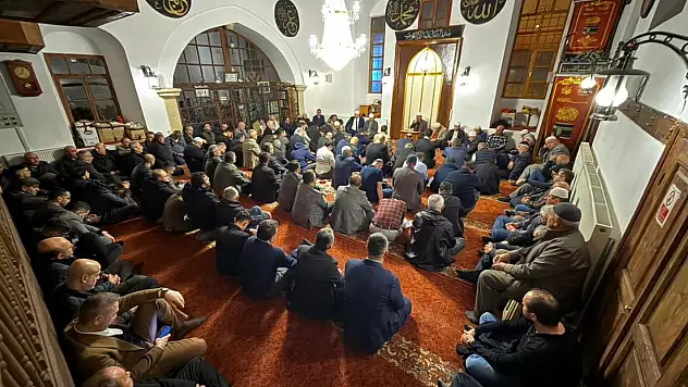 Alparslan Türkeş İçin Mevlid Okutuldu