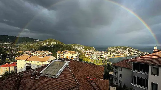 Amasra'da Yağmur Sonrası Gökkuşağı Oluştu