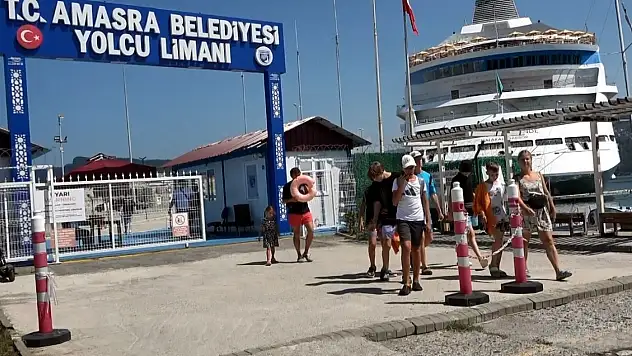 Amasra'ya Rus Turist Akını Sürüyor