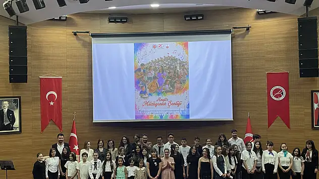 Amatör Müzisyenler Şenliği Düzenlendi