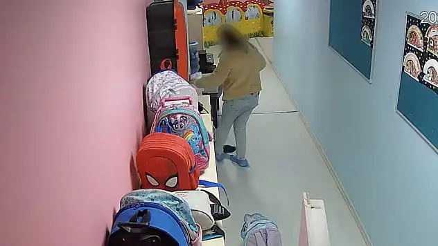 Anaokulunda Öğrencisini Darbettiği İddia Edilen Öğretmene Para Cezası