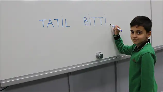 Ara Tatil Uygulamasının Kaldırılması Değerlendirilecek