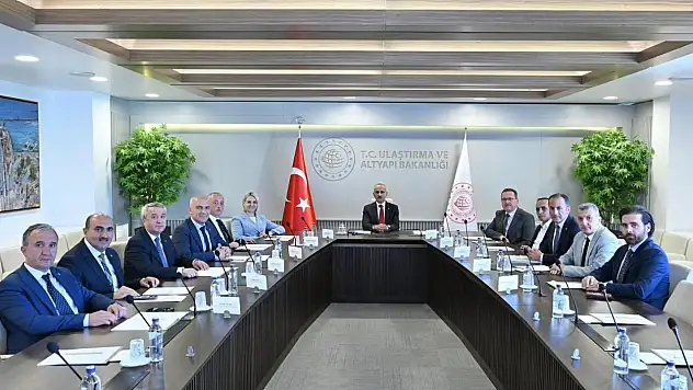 Araç Belediye Başkanı Yazkan'dan Bakan Uraloğlu'na Ziyaret