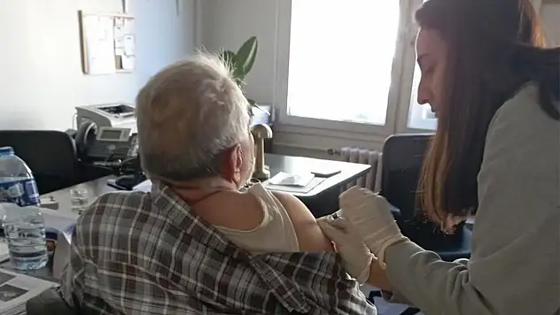 Aşının Seyahatten En Az 10 Gün Önce Yapılması Gerekiyor
