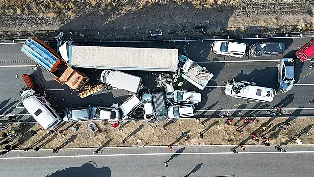 Aşırı Hız Başı Çekti: Trafik Kazaları 2 Bin 713 Can Aldı
