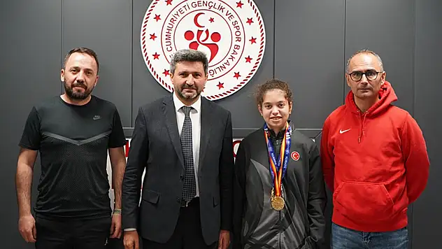 Asrak'tan Çelik'e Tebrik