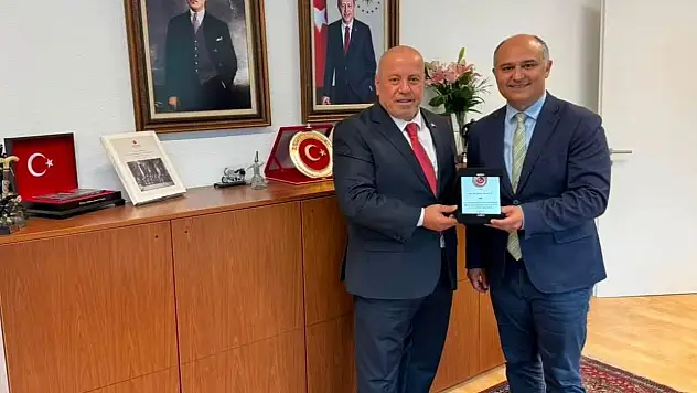 ATGB'den Essen Başkonsolosu Aydın'a veda ziyareti