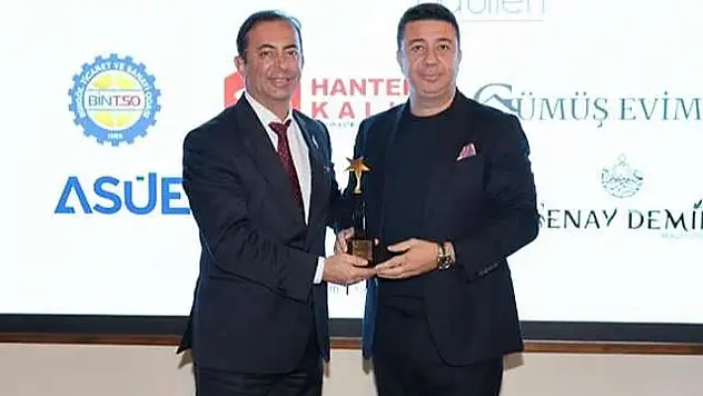 Aydoğan Süer'e Ödül Verildi