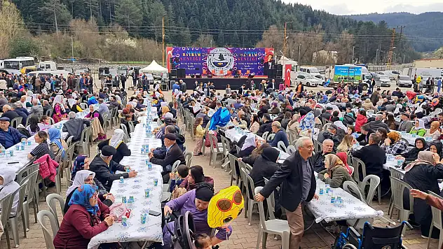 Azdavay'da Bayramlaşma Töreni Yapıldı