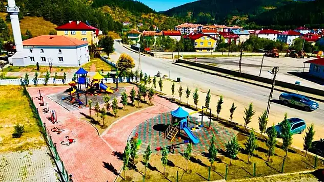 Azdavay'da yeni çocuk parkı hizmete girdi