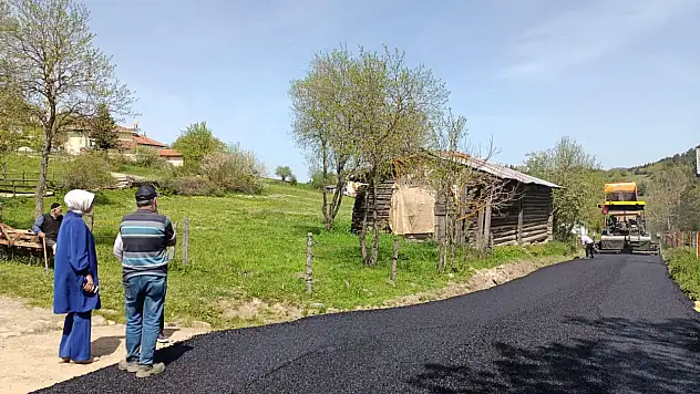 Azdavay köylerinde asfalt çalışmaları başladı