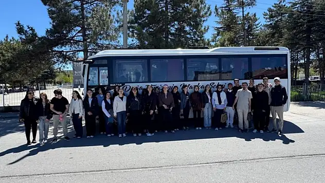 Azdavaylı Öğrencilerden Üniversite Ziyareti
