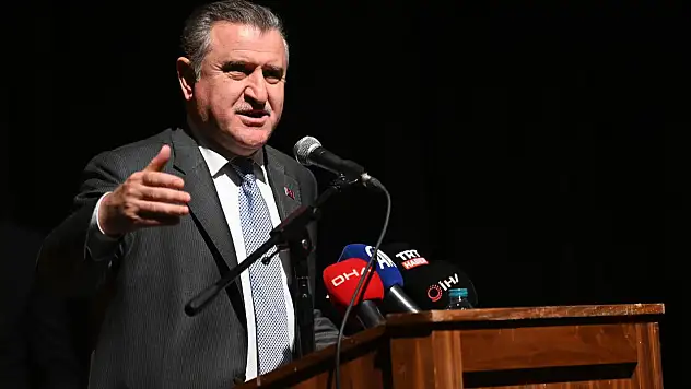 Bakan Aşkın Bak, Hakeme Yönelik Şiddeti Kınadı